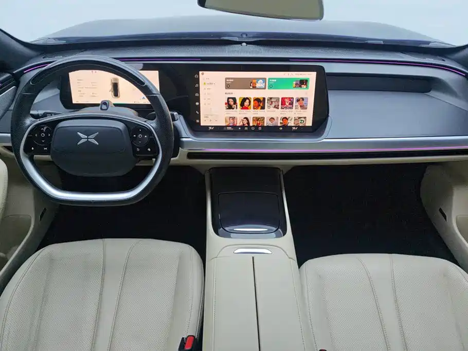 XPeng P7 — миниатюра 12