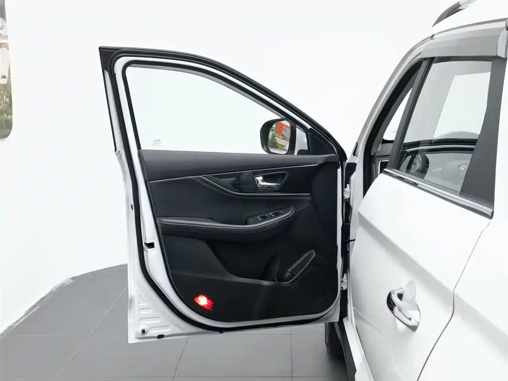 Dongfeng S560 2018 1.8L CVT Comfort 7 мест