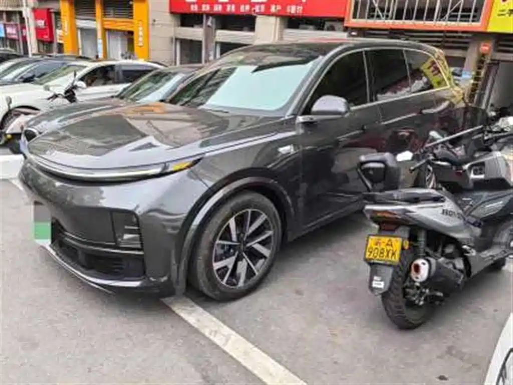 Li Auto Li L8 2023