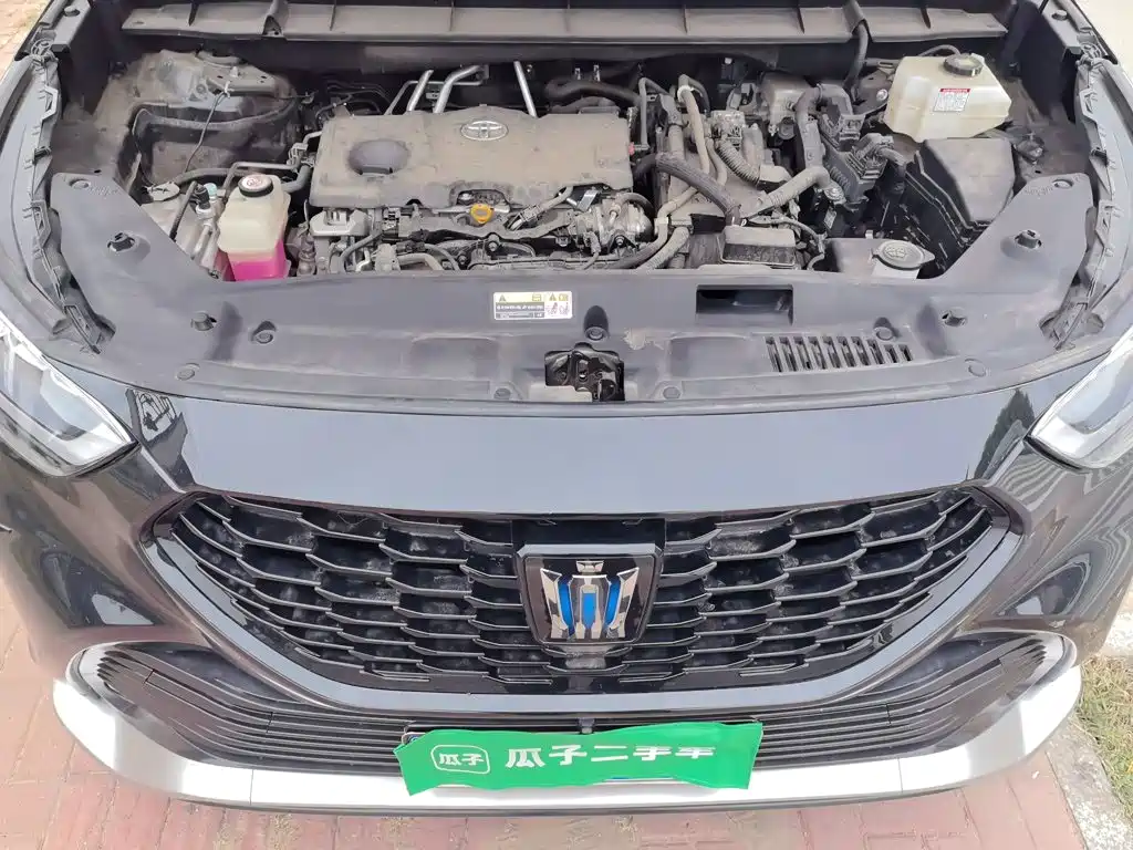 Toyota Crown Kluger — миниатюра 16