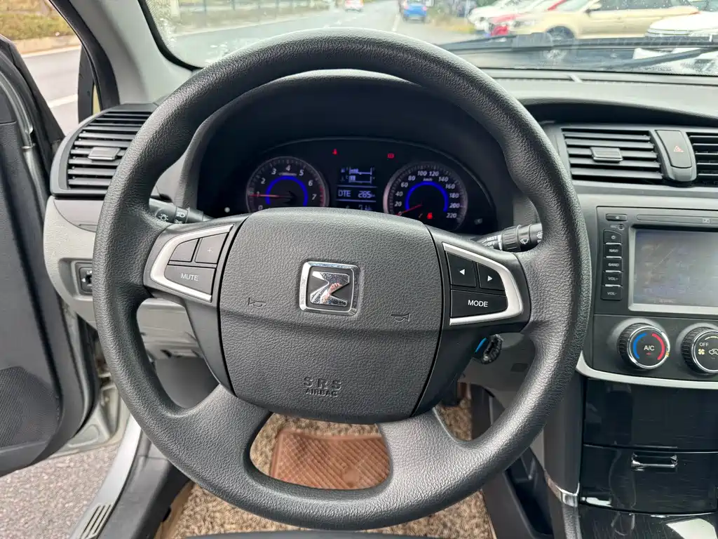 Zotye Zotye Z300 — миниатюра 11