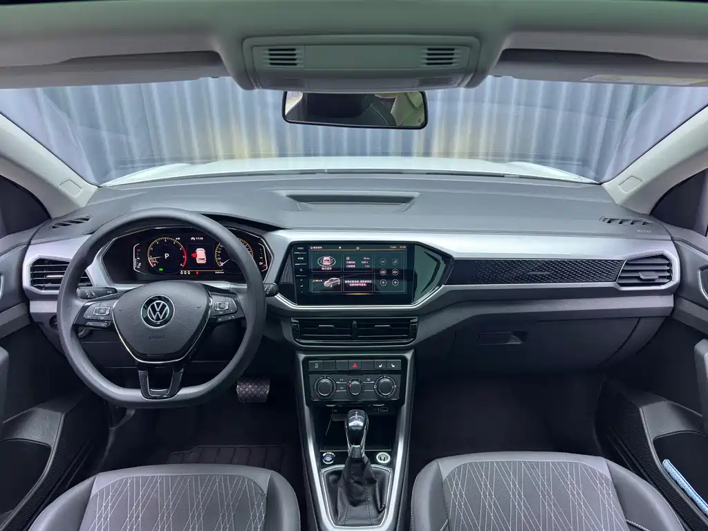 Volkswagen T-Cross — миниатюра 8