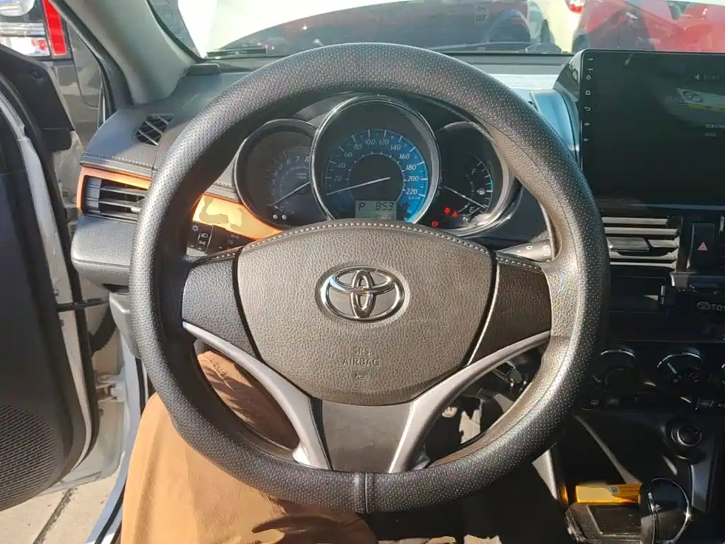 Toyota Yaris L — миниатюра 11