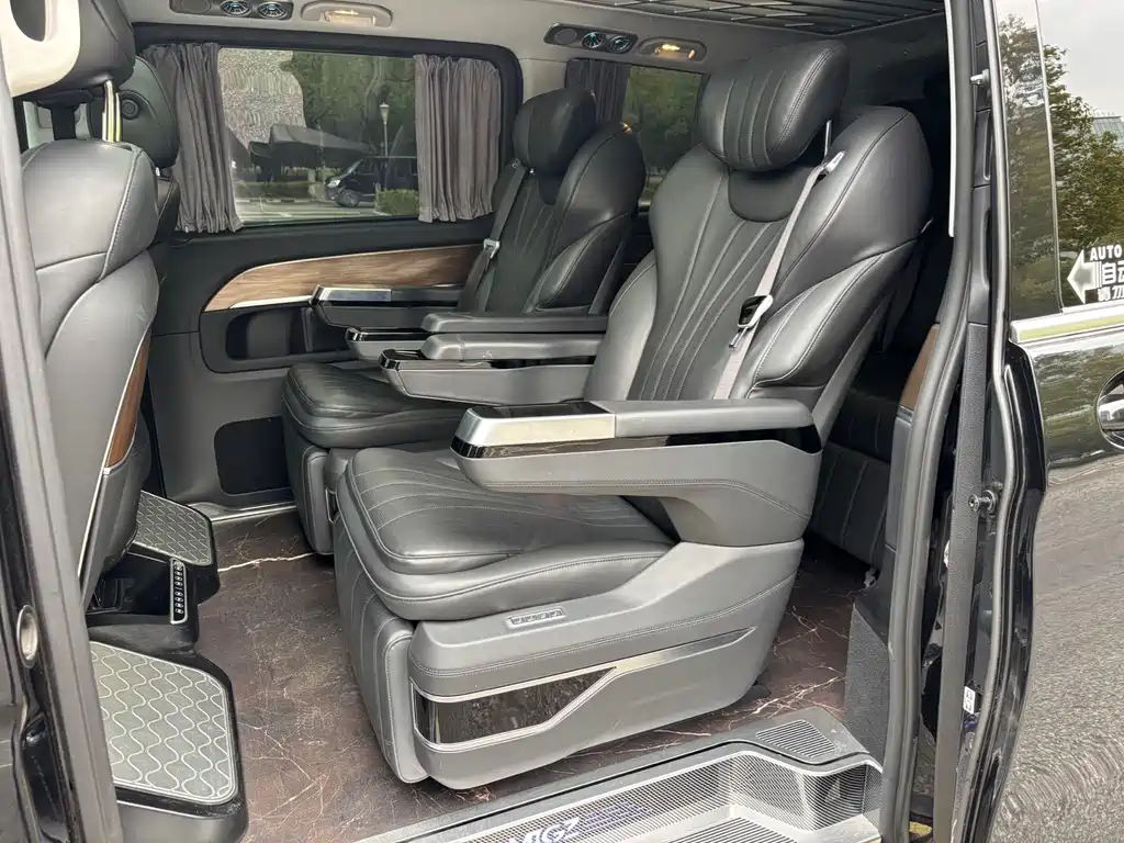 MERCEDES-BENZ V CLASS