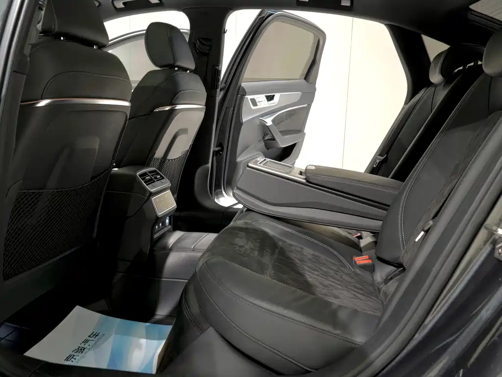 Audi A6L — миниатюра 4