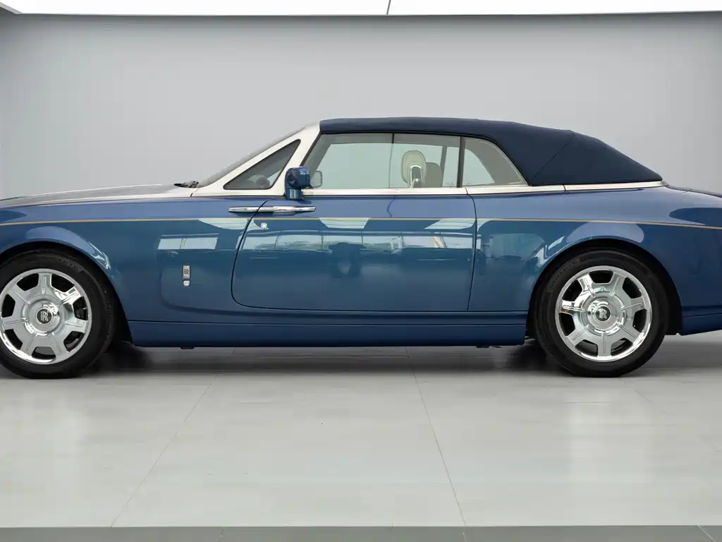 Rolls-Royce Phantom — миниатюра 5