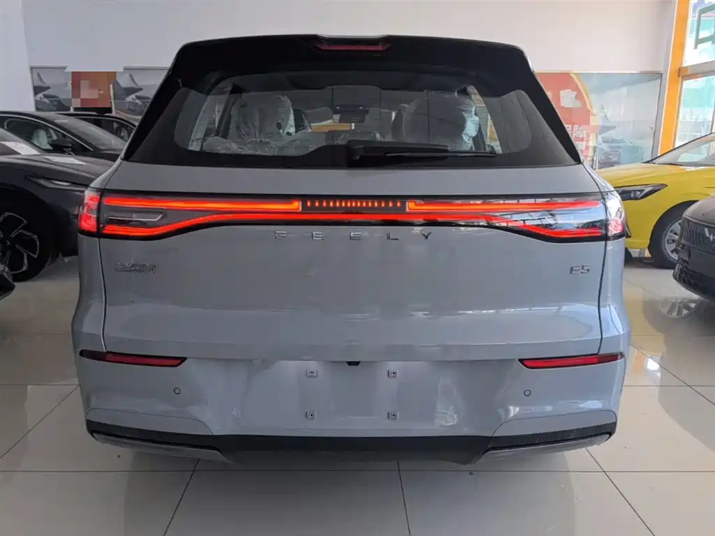 Geely Galaxy Galaxy E5 E5 2026 530km