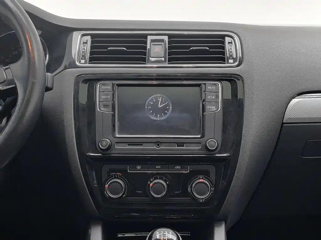 Volkswagen Sagitar — миниатюра 12