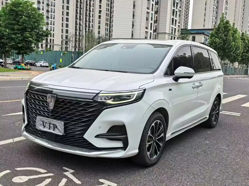 Roewe iMAX8 2022