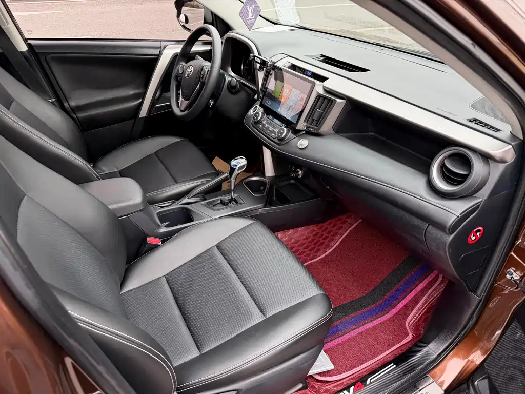 TOYOTA RAV4 RONGFANG