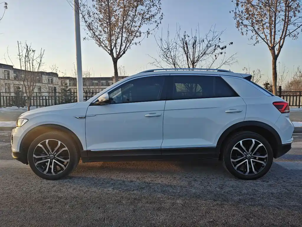 VOLKSWAGEN T ROC EXPLORING SONGS