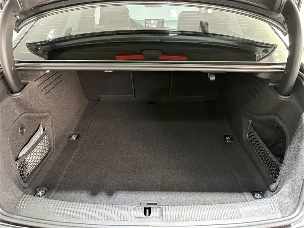 Audi A4L — миниатюра 9