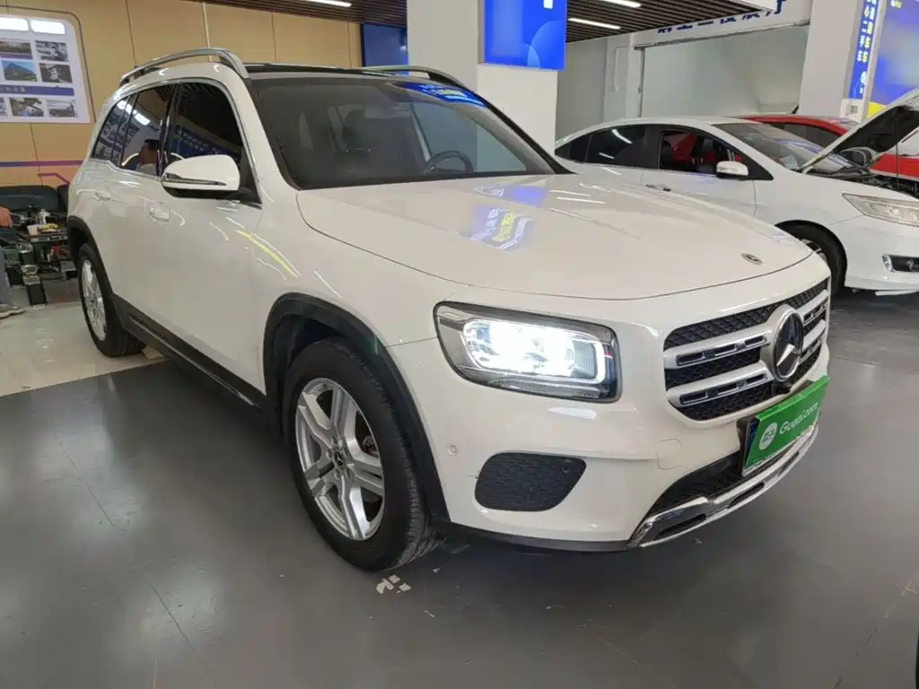 Mercedes-Benz GLB — миниатюра 4