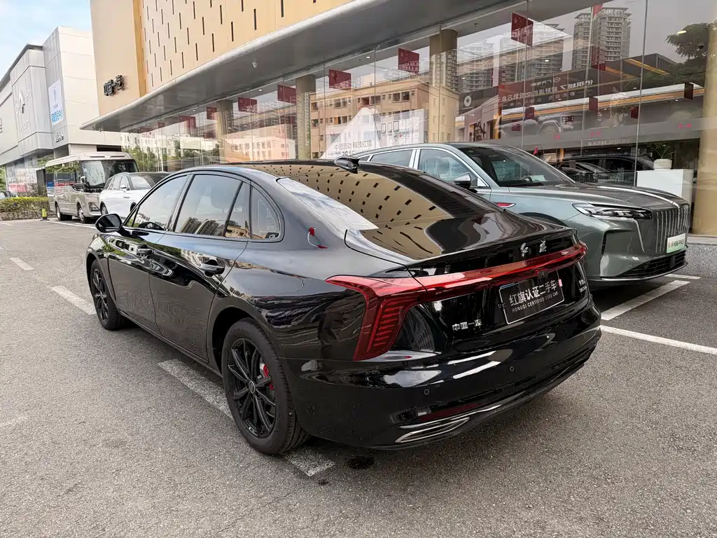 Hongqi Hongqi H5 — миниатюра 6