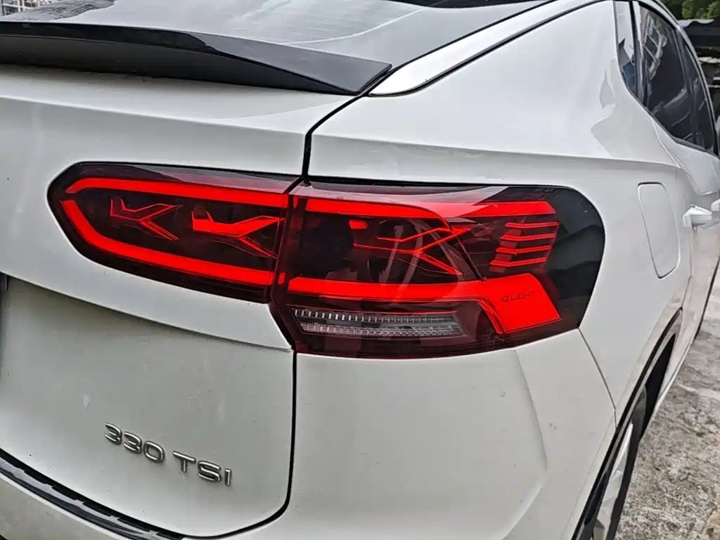 Volkswagen X — миниатюра 8