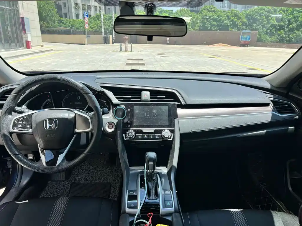 Honda Civic — миниатюра 5