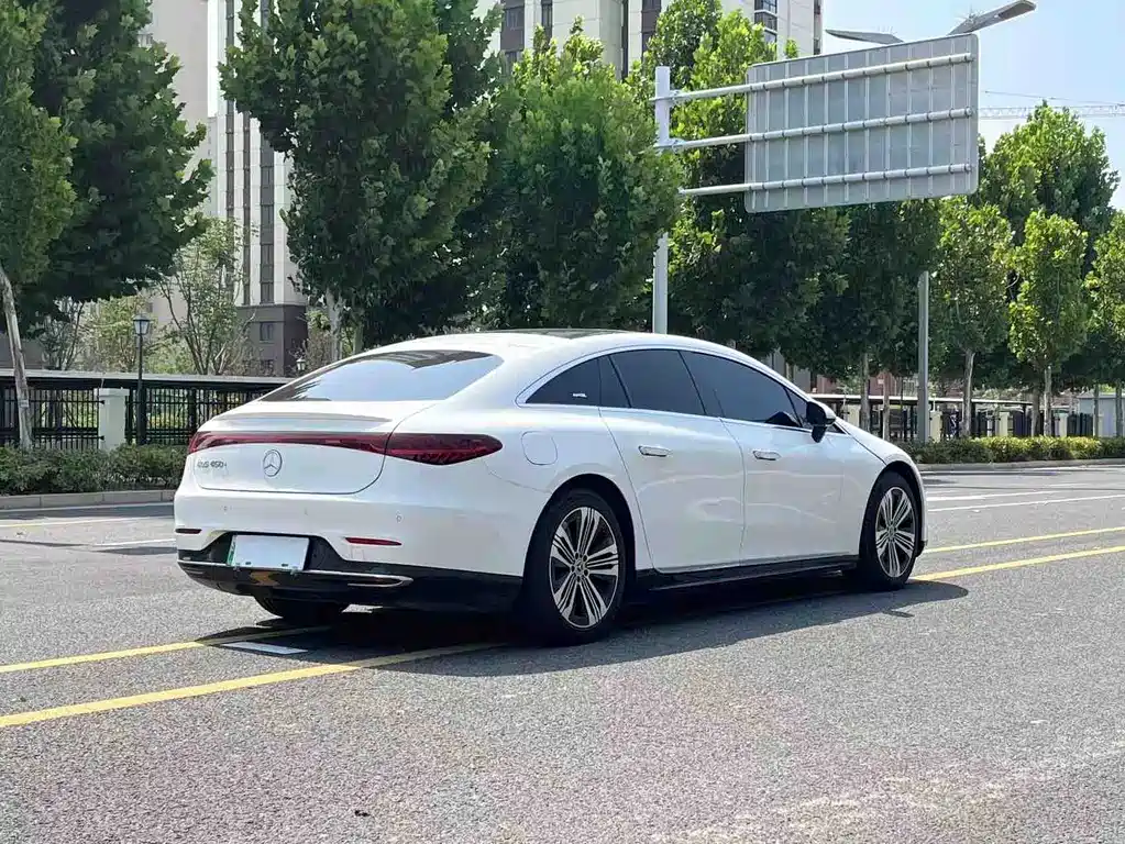 Mercedes-Benz EQS — миниатюра 9