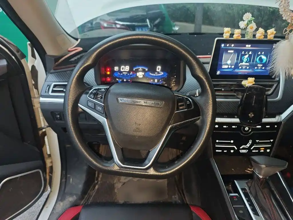 Venucia T60 — миниатюра 6
