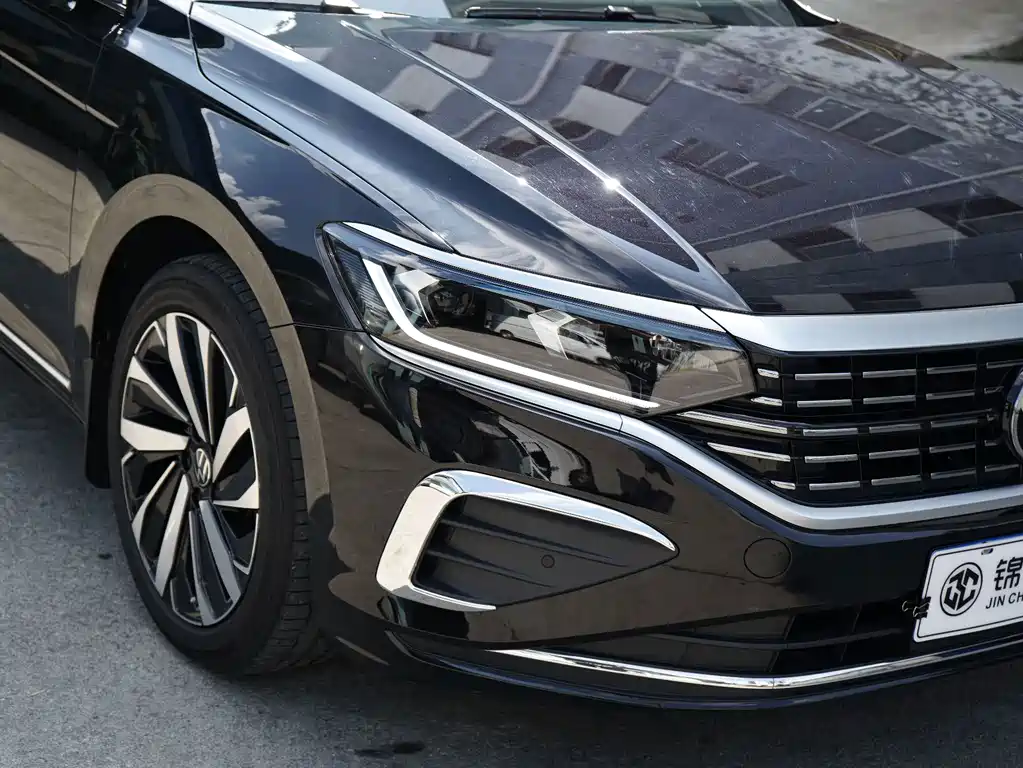 Volkswagen Passat — миниатюра 13