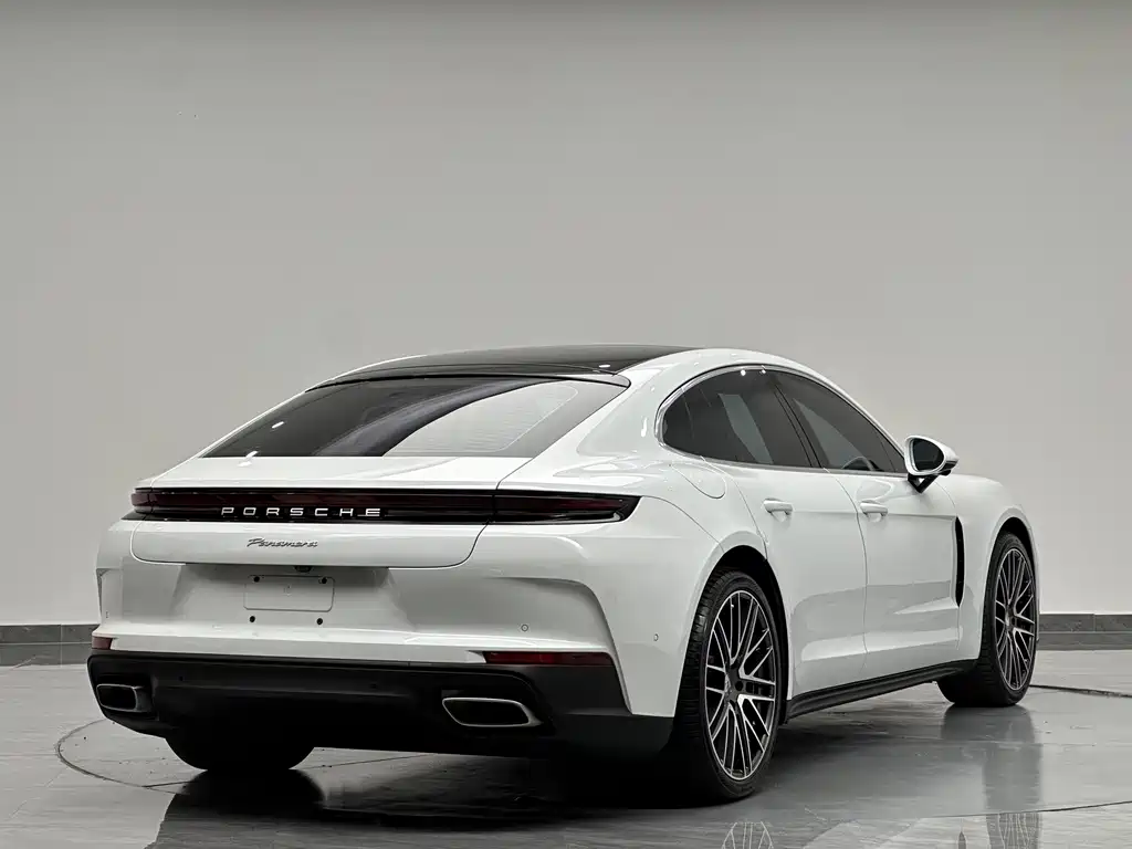 Porsche Panamera — миниатюра 6