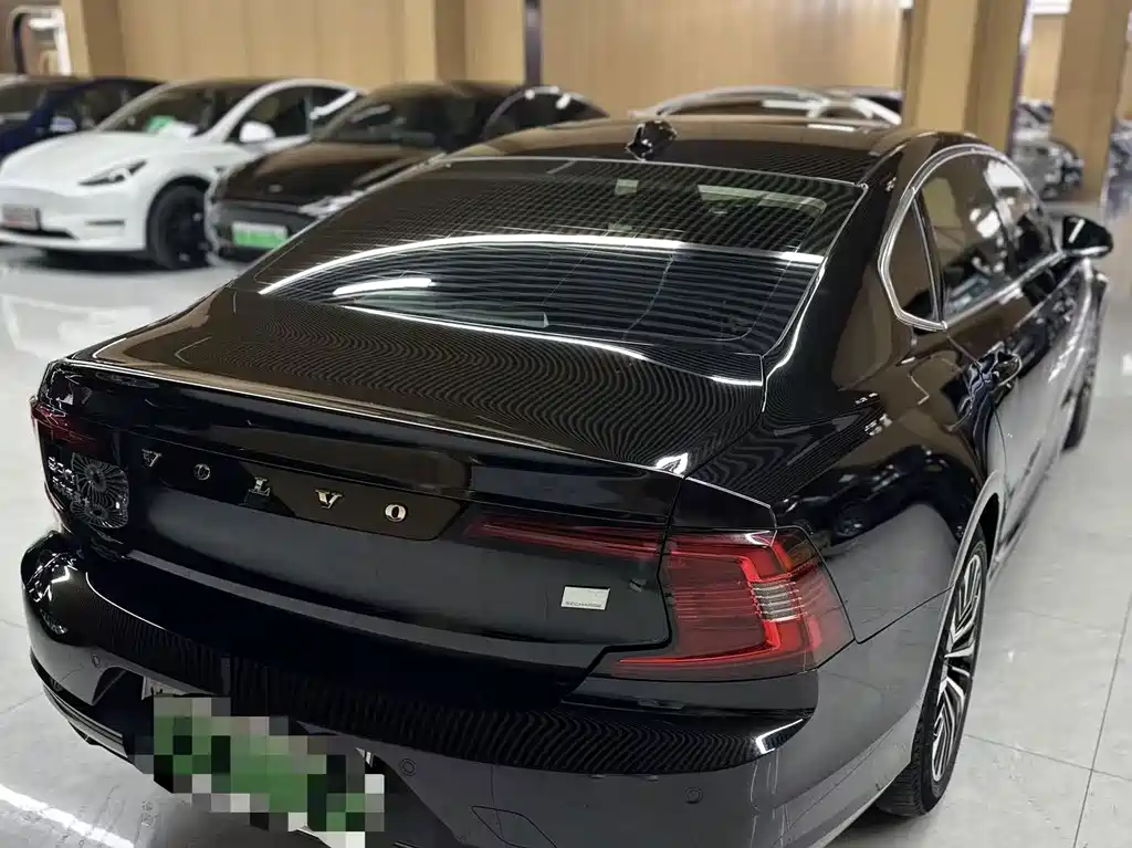 Volvo S90 PHEV — миниатюра 6
