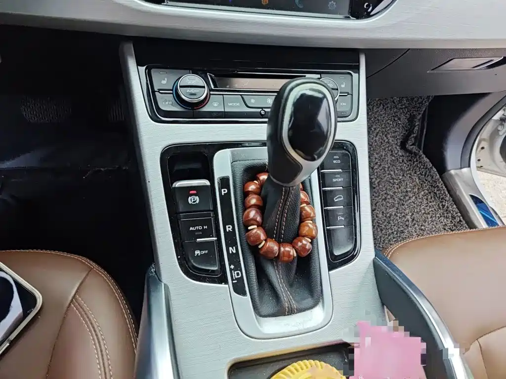 Geely Boyue — миниатюра 7