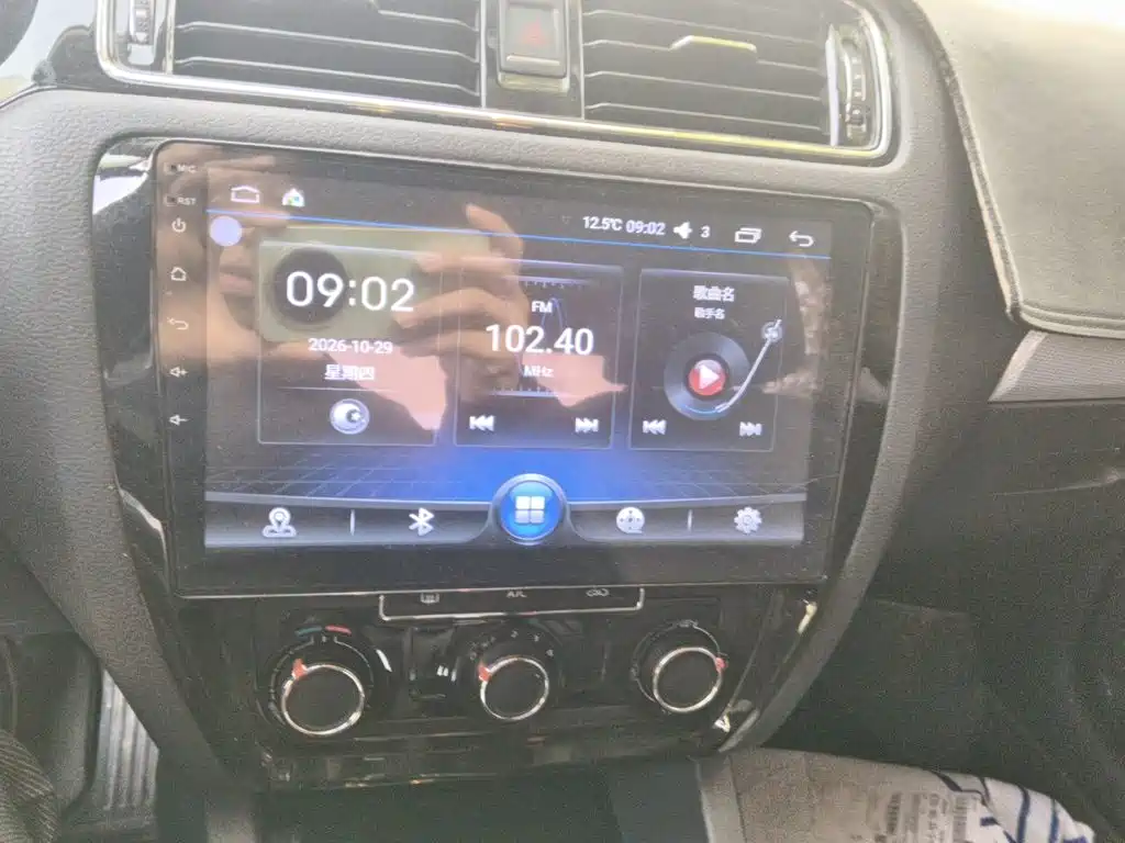 Volkswagen Sagitar — миниатюра 9