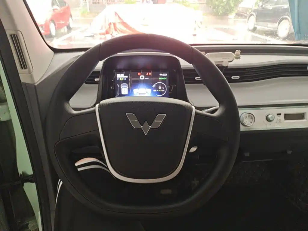 Wuling MINIEV — миниатюра 11