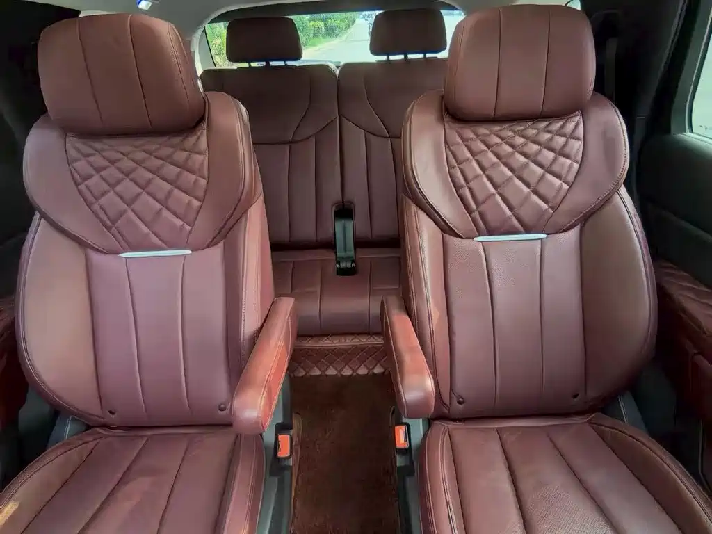 Hongqi Hongqi E-HS9 — миниатюра 7