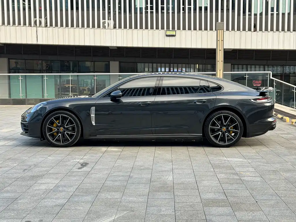 Porsche Panamera — миниатюра 22