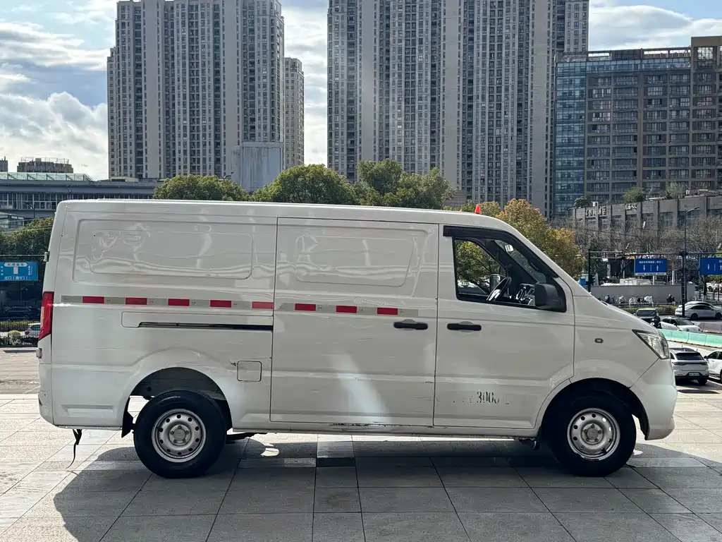 DONGFENG YUFENG EM26