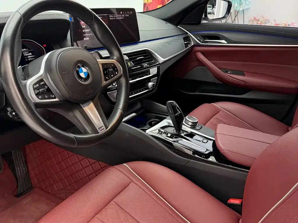 BMW 5 Series — миниатюра 10