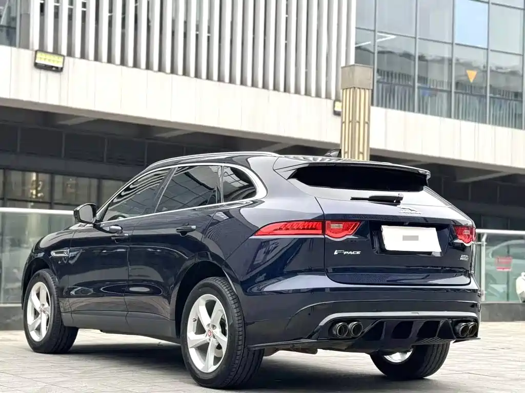 JAGUAR F PACE