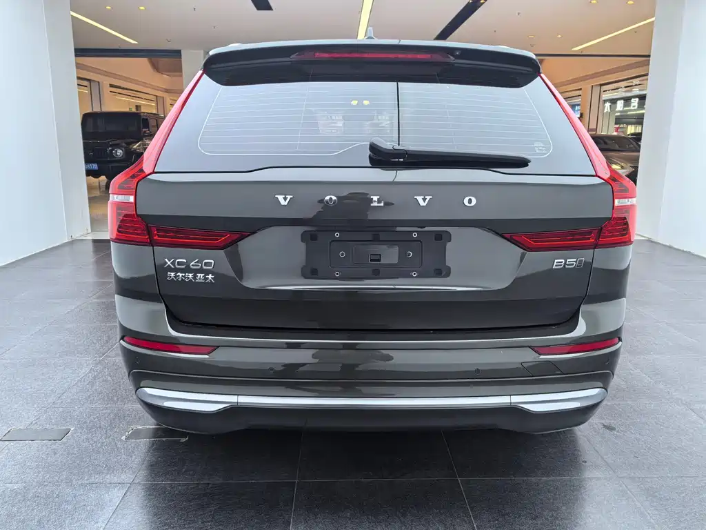 Volvo XC60 2022