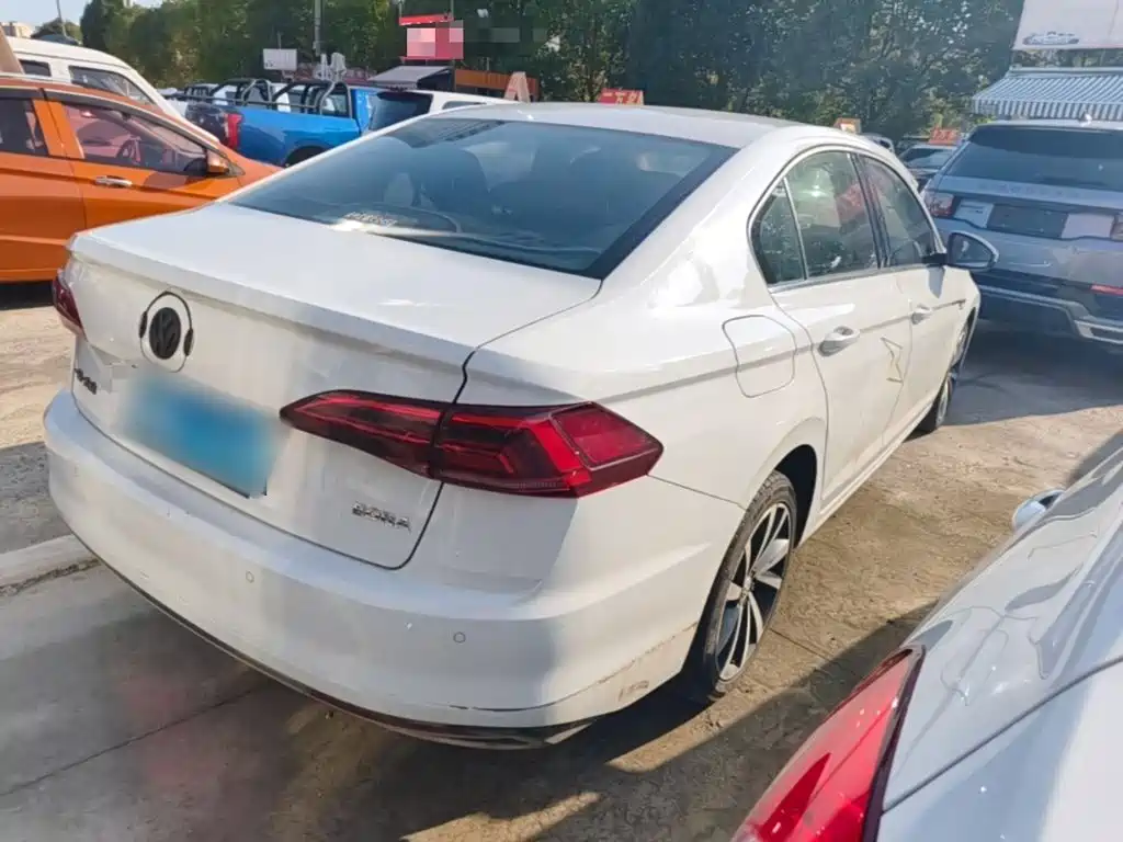 Volkswagen Bora — миниатюра 7