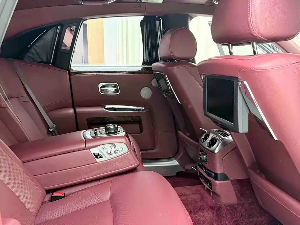 Rolls-Royce Ghost 2010 6.6T Standard