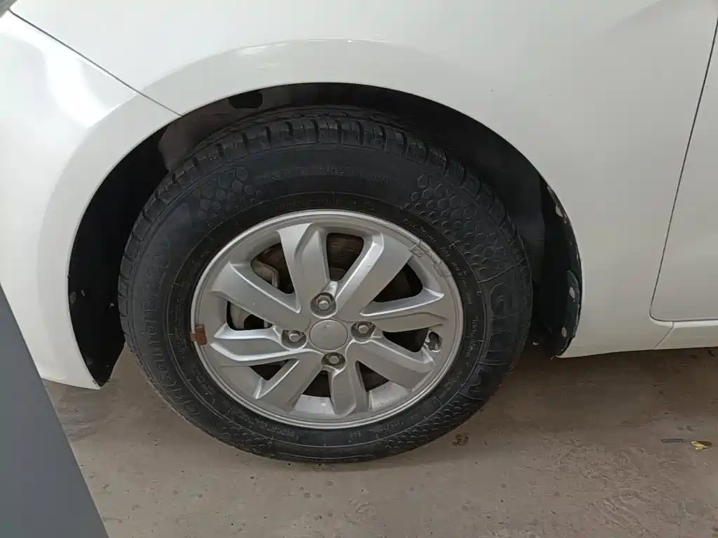 Kia K2 — миниатюра 23