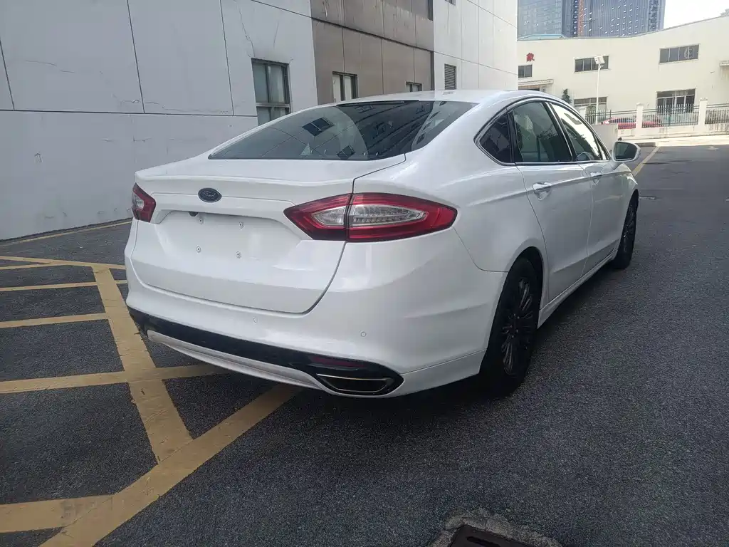 Ford Mondeo — миниатюра 14
