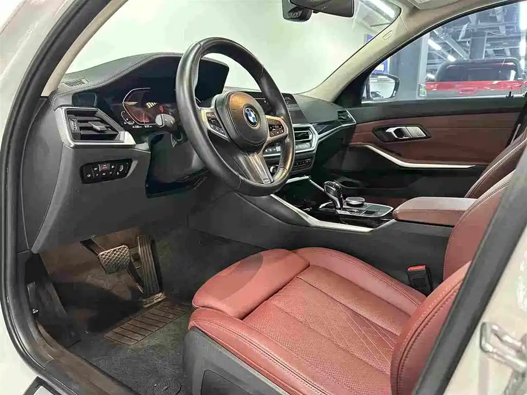 BMW 3 Series — миниатюра 11