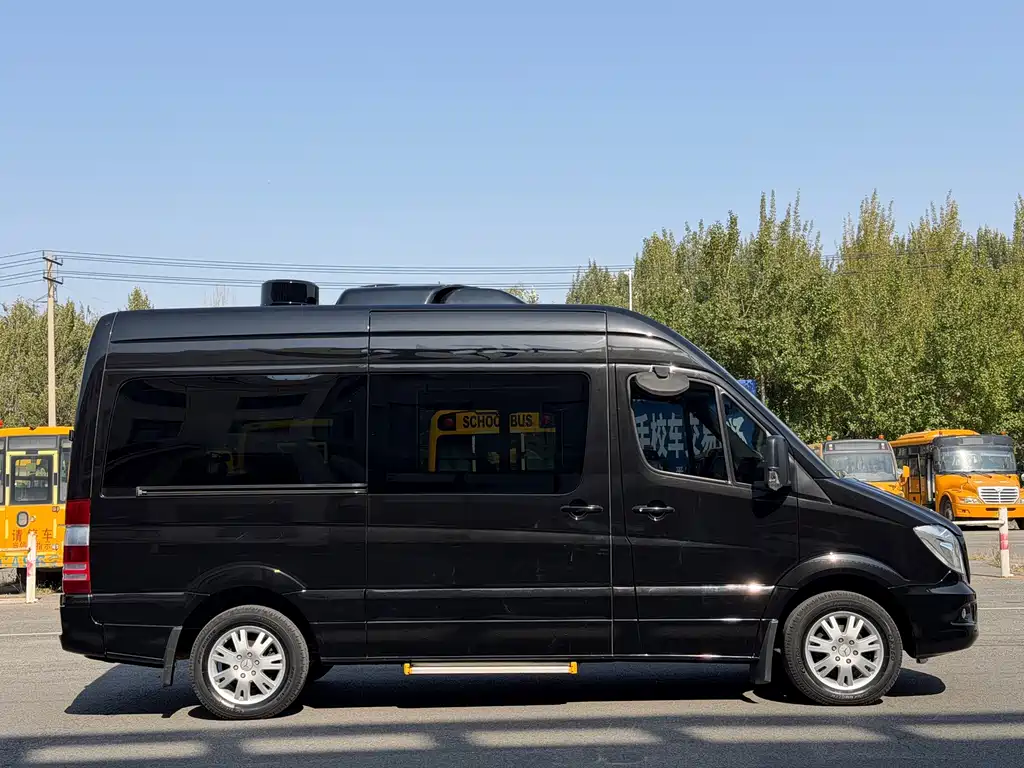 Mercedes-Benz Sprinter — миниатюра 6