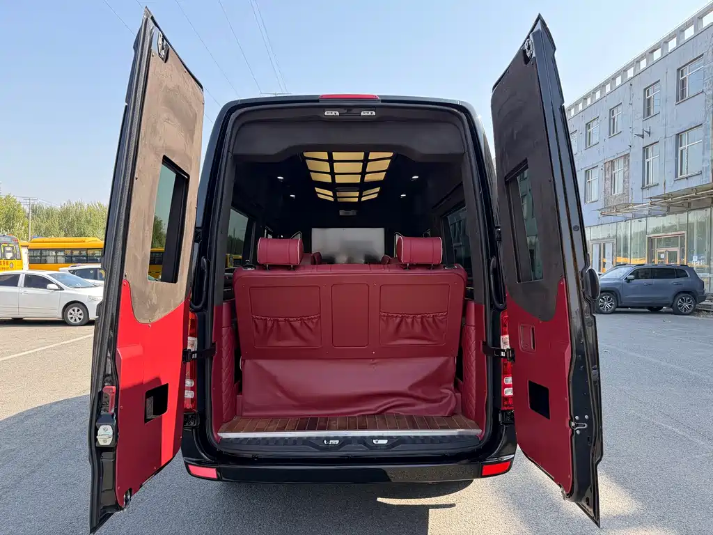 Mercedes-Benz Sprinter — миниатюра 16