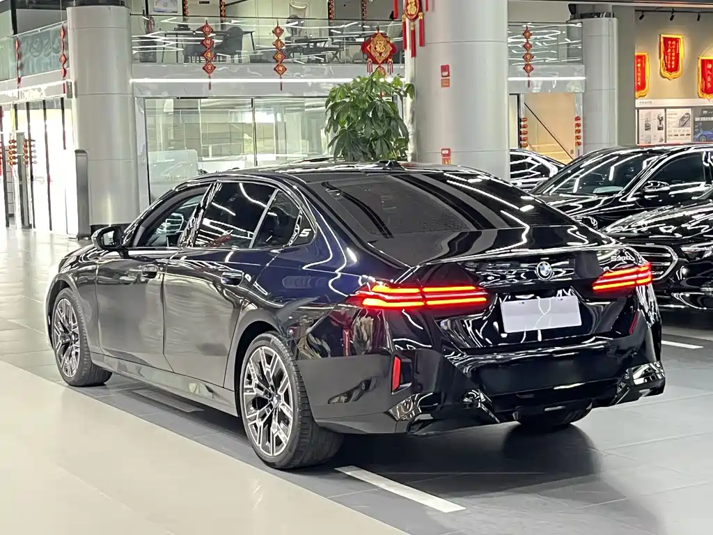 BMW 5 Series 5 2025 530Li Premium M Sport