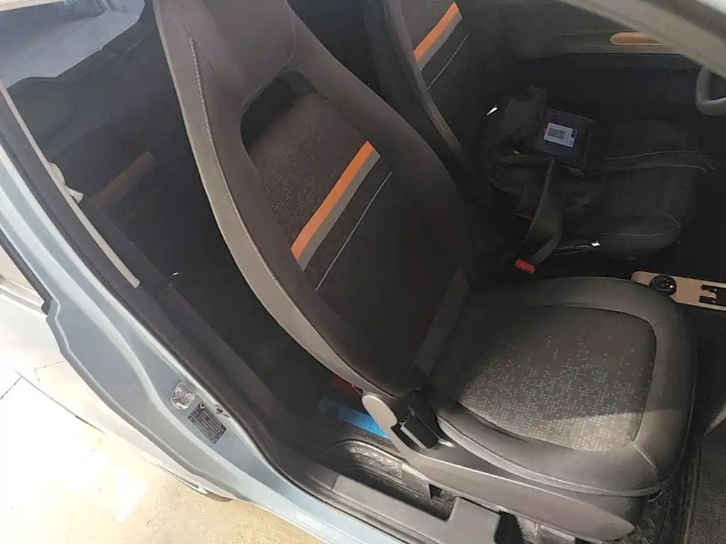 Wuling MINIEV — миниатюра 25