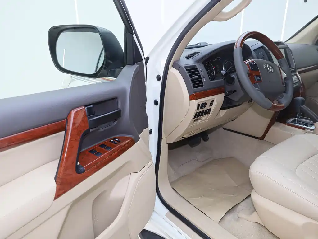 Toyota Land Cruiser — миниатюра 24