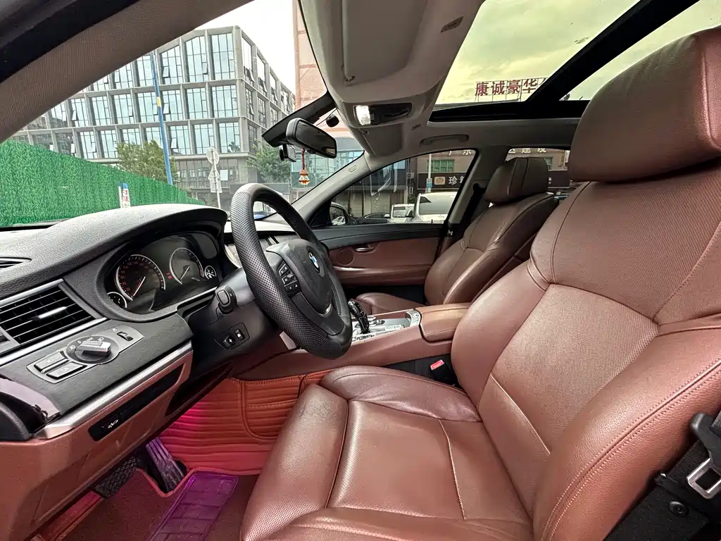 BMW 5 Series GT — миниатюра 3