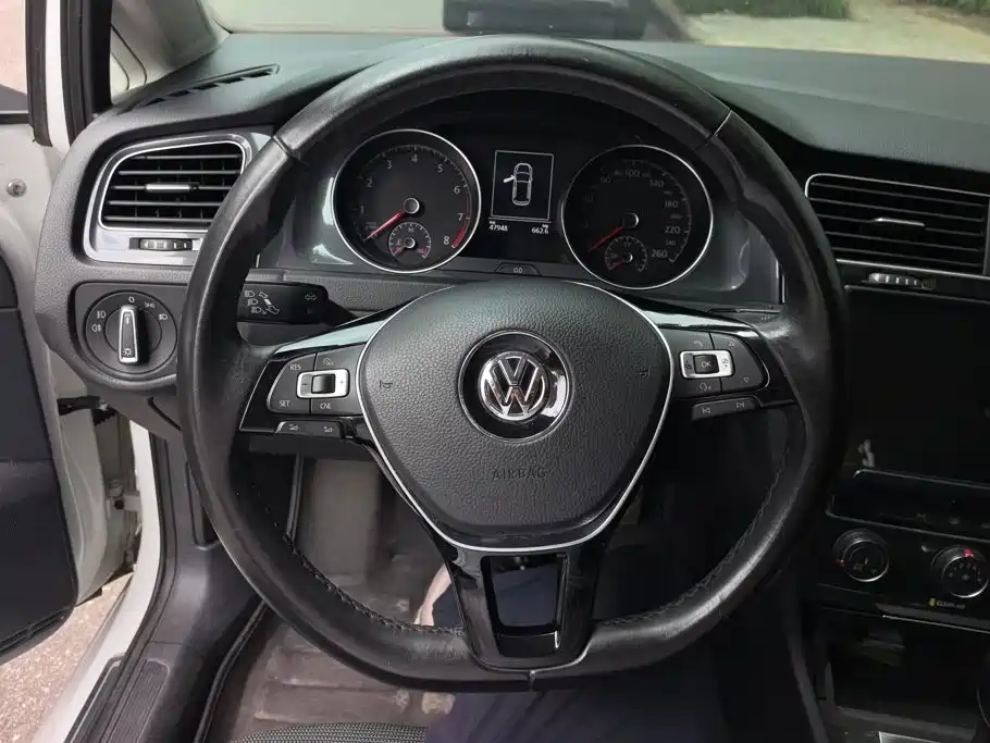 Volkswagen Golf — миниатюра 15