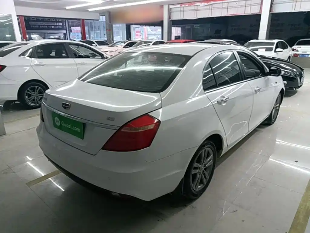 Geely Emgrand — миниатюра 7
