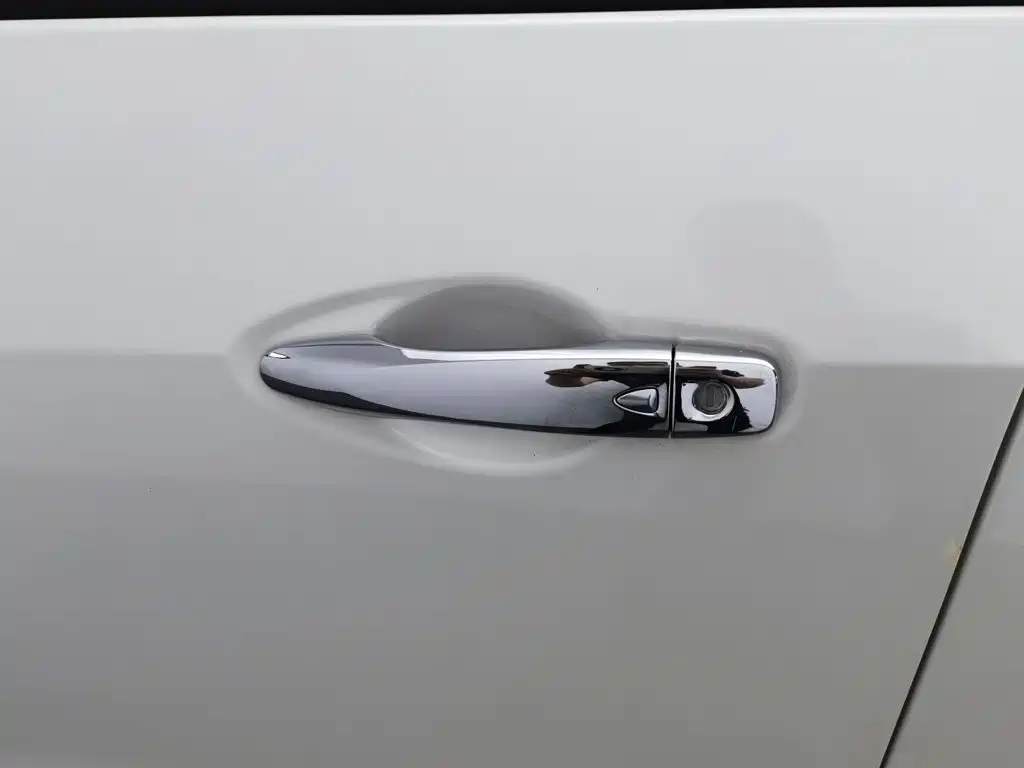 Nissan Bluebird — миниатюра 18