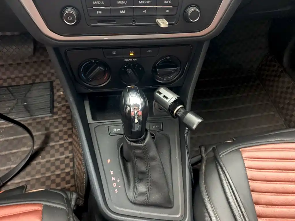 Volkswagen Lavida — миниатюра 14