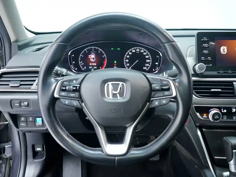 Honda Accord — миниатюра 14